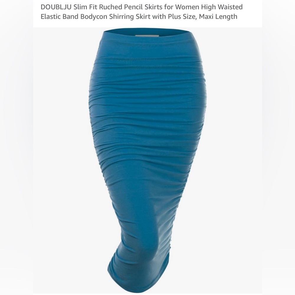 NWT plus size scrunched skirt